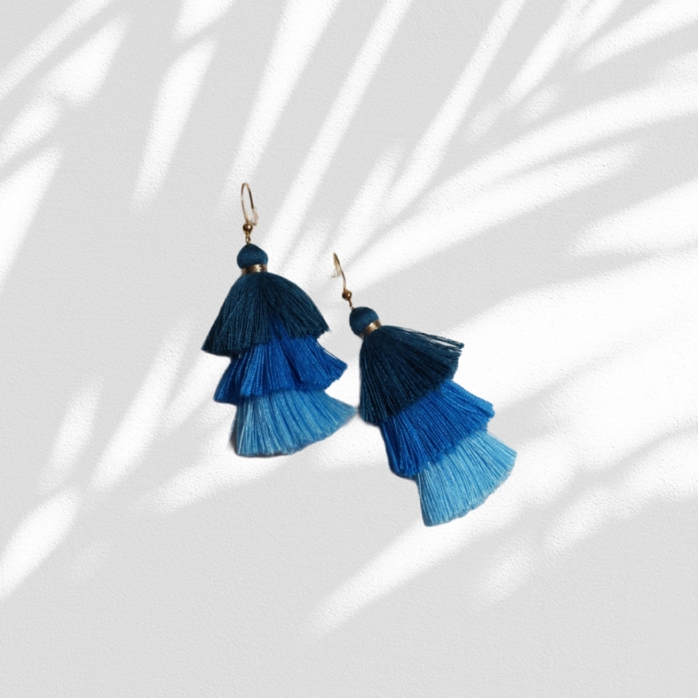 Three-tier tassel blue ombre earrings